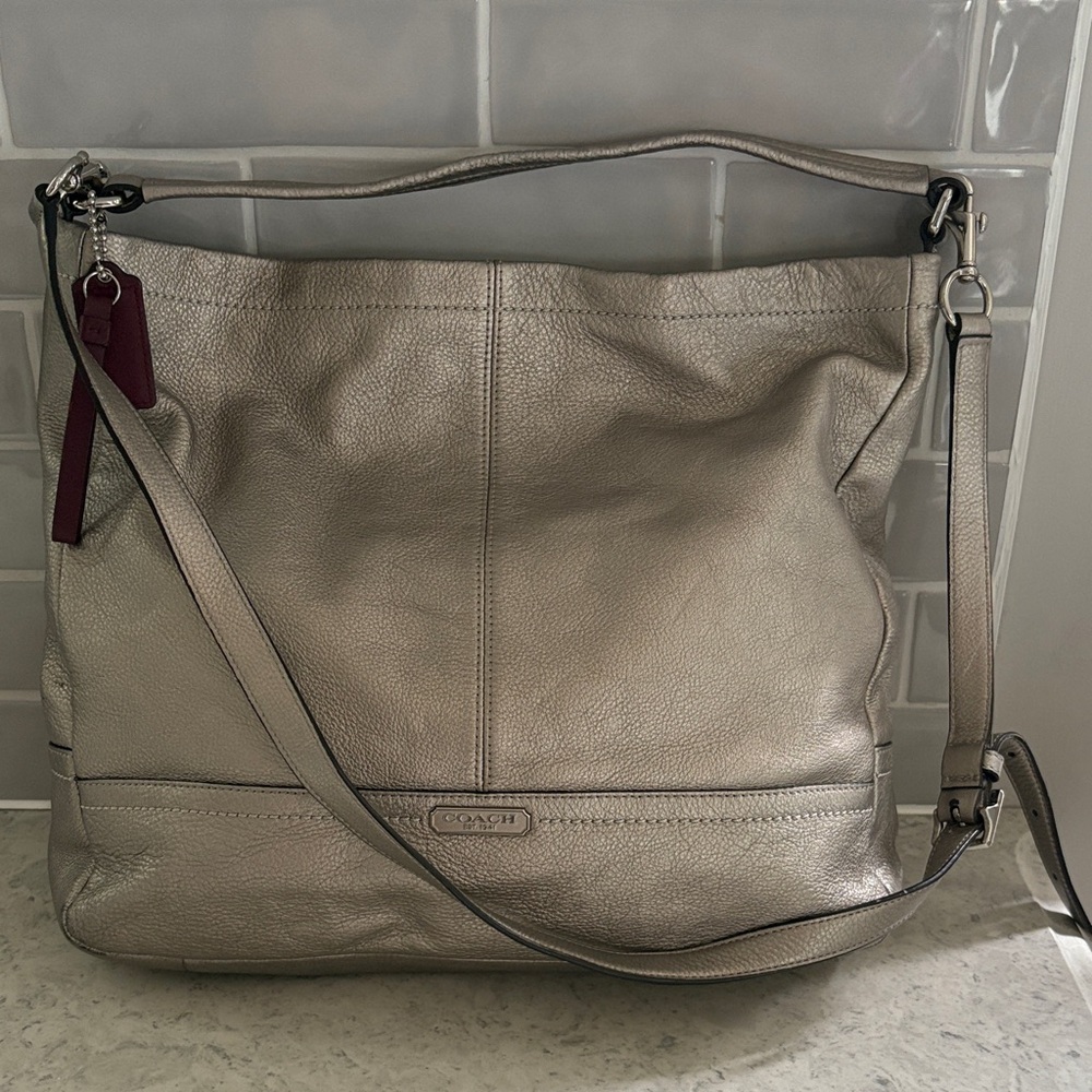 Coach Pebble Leather Hobo Platinum F23293 purse bag